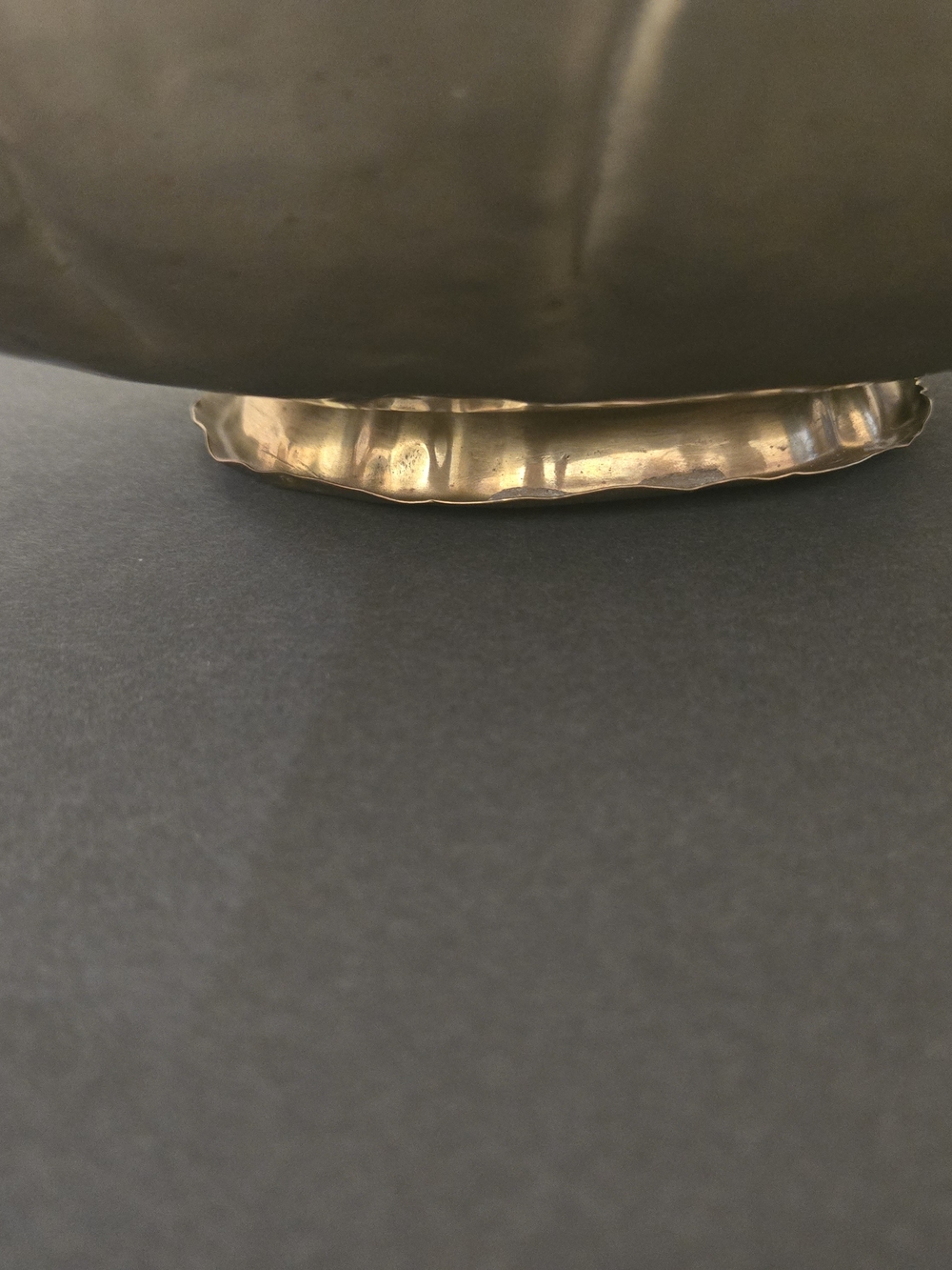 Vintage Scalloped Oval Brass Footed Centerpiece Bowl with Handles - Picture 6 of 13